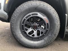 New 2026  Nissan Frontier Crew Cab 4x4 PRO-4X at Kama'aina Nissan near Hilo&comma; HI