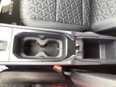New 2025 Nissan Kicks SV FWD at Kama'aina Nissan near Hilo, HI