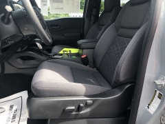 New 2026  Nissan Frontier Crew Cab 4x4 SV at Kona Nissan near Kailua Kona&comma; HI