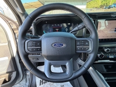 Used 2025  Ford Super Duty F-350 4WD LARIAT Crew Cab SRW 8' Box at Kama'aina Nissan near Hilo&comma; HI