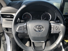 Used 2023  Toyota Highlander XLE FWD at IK Auto Group near Hilo&comma; HI