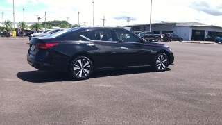 Used 2019  Nissan Altima 4d Sedan FWD 2&period;5L SL at Kama'aina Nissan near Hilo&comma; HI