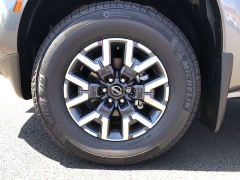 New 2025 Nissan Frontier Crew Cab 4x4 Long Bed SL at Kama'aina Nissan near Hilo, HI