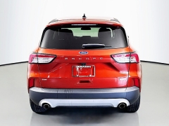 Used 2020  Ford Escape 4d SUV AWD SE at Dutro Auto near Zanesville&comma; OH