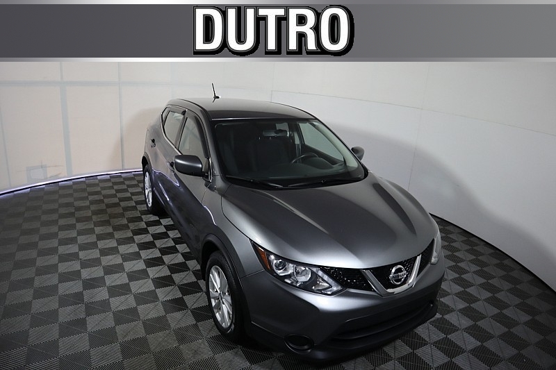 Used 2017  Nissan Rogue Sport 4d SUV AWD SV at Graham Auto Mall near Mansfield, OH