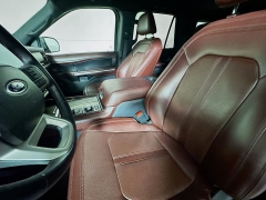 Used 2023  Ford Expedition Limited 4x4 at Graham Auto Mall near Mansfield&comma; OH