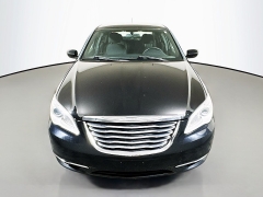 Used 2013  Chrysler 200 4d Sedan Touring at Graham Auto Mall near Mansfield&comma; OH