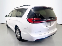 Used 2022  Chrysler Pacifica Touring L FWD at Graham Auto Mall near Mansfield&comma; OH