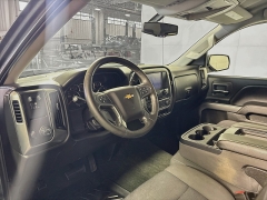 Used 2017  Chevrolet Silverado 1500 2WD Crew Cab LT at Graham Auto Mall near Mansfield&comma; OH