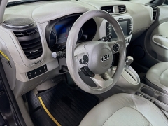 Used 2017  Kia Soul EV 4d Hatchback EV&plus; at Dutro Auto near Zanesville&comma; OH