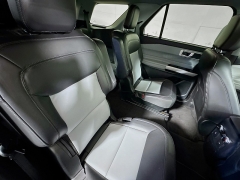 Used 2023  Ford Explorer XLT 4WD at Dutro Auto near Zanesville&comma; OH