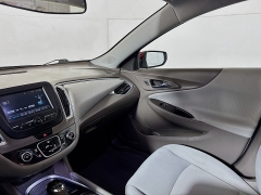 Used 2017  Chevrolet Malibu 4d Sedan LT at Graham Auto Mall near Mansfield&comma; OH