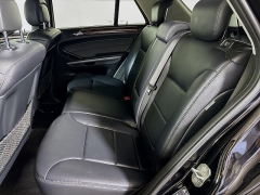 Used 2011  Mercedes-Benz M-Class 4d SUV ML350 4matic at Graham Auto Mall near Mansfield&comma; OH
