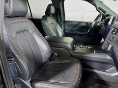 Used 2024  Ford Expedition Limited 4x4 at Graham Auto Mall near Mansfield&comma; OH