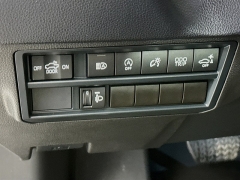 Used 2025  Toyota Tundra 4WD SR5 CrewMax 5&period;5ft Bed at Graham Auto Mall near Mansfield&comma; OH