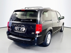 Used 2019  Dodge Grand Caravan 4d Wagon SXT at Graham Auto Mall near Mansfield&comma; OH