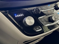 Used 2023  Chrysler Pacifica Touring L FWD at Dutro Auto near Zanesville&comma; OH