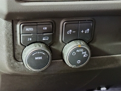 Used 2024  Chevrolet Tahoe 4WD 4dr LT at Graham Auto Mall near Mansfield&comma; OH