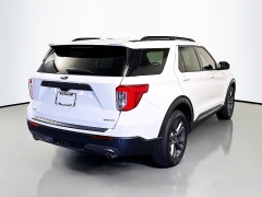 Used 2023  Ford Explorer XLT 4WD at Dutro Auto near Zanesville&comma; OH