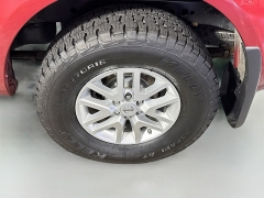 Used 2017  Nissan Frontier 4WD Crew Cab SV Auto at Graham Auto Mall near Mansfield&comma; OH