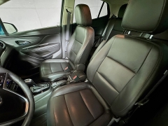 Used 2020  Buick Encore 4d SUV AWD Essence at Graham Auto Mall near Mansfield&comma; OH