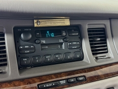 Used 1996  Lincoln Town Car 4d Sedan Signature at Graham Auto Mall near Mansfield, OH