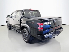 Used 2022  Nissan Frontier Crew Cab 4x4 PRO-4X Auto at Graham Auto Mall near Mansfield&comma; OH