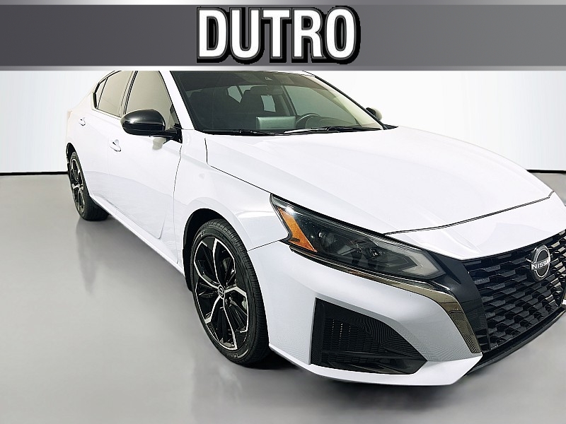 Used 2024  Nissan Altima 2.5 SR AWD Sedan at Graham Auto Mall near Mansfield, OH
