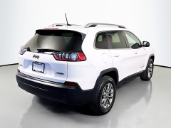 Used 2019  Jeep Cherokee 4d SUV 4WD Latitude Plus 2&period;4L at Graham Auto Mall near Mansfield&comma; OH
