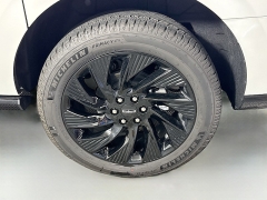 New 2025  Lincoln Navigator L Reserve 4x4 at Graham Auto Mall near Mansfield&comma; OH