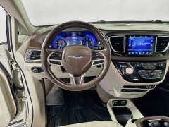 Used 2017  Chrysler Pacifica 4d Wagon Touring-L Plus at Graham Auto Mall near Mansfield&comma; OH