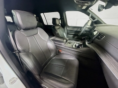 Used 2023  Jeep Wagoneer L Series II 4x4 at Dutro Auto near Zanesville&comma; OH