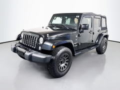 Used 2017  Jeep Wrangler Unlimited 4d Convertible Sahara at Dutro Auto near Zanesville&comma; OH
