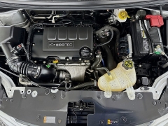 Used 2020  Chevrolet Sonic 4d Hatchback LT w/1FL at Dutro Auto near Zanesville, OH