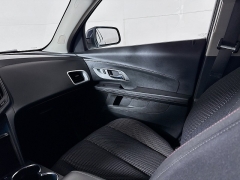 Used 2017  Chevrolet Equinox 4d SUV FWD LT at Graham Auto Mall near Mansfield&comma; OH