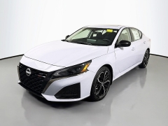 New 2025  Nissan Altima SR FWD at Dutro Auto near Zanesville&comma; OH