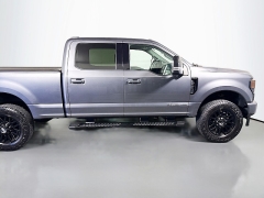 Used 2021  Ford Super Duty F-250 4WD LARIAT Crew Cab SRW 6&period;75' Box at Graham Auto Mall near Mansfield&comma; OH