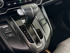 Used 2020  Honda CR-V 4d SUV AWD Touring at Graham Auto Mall near Mansfield&comma; OH