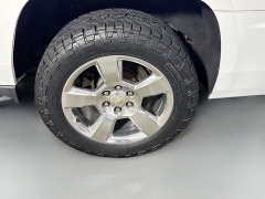 Used 2017  Chevrolet Suburban 4d SUV 4WD LS at Graham Auto Mall near Mansfield&comma; OH