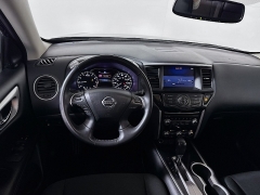 Used 2020  Nissan Pathfinder 4d SUV FWD SV at Dutro Auto near Zanesville&comma; OH