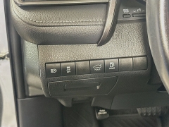 Used 2022  Toyota Camry SE Auto at Graham Auto Mall near Mansfield&comma; OH