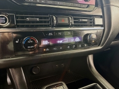 Used 2024  Nissan Pathfinder Rock Creek 4WD at Graham Auto Mall near Mansfield&comma; OH