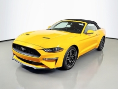 Used 2018  Ford Mustang 2d Convertible EcoBoost Premium at Graham Auto Mall near Mansfield&comma; OH