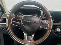 Used 2017  Chrysler Pacifica 4d Wagon Limited at Graham Auto Mall near Mansfield&comma; OH