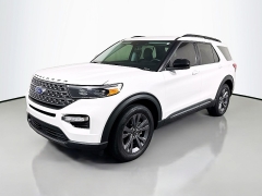 Used 2023  Ford Explorer XLT 4WD at Dutro Auto near Zanesville&comma; OH