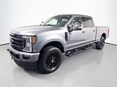 Used 2021  Ford Super Duty F-250 4WD LARIAT Crew Cab SRW 6&period;75' Box at Graham Auto Mall near Mansfield&comma; OH