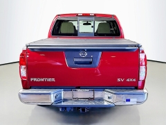 Used 2017  Nissan Frontier 4WD Crew Cab SV Auto at Graham Auto Mall near Mansfield&comma; OH