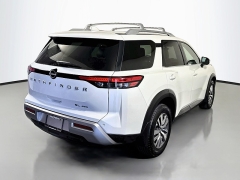 Used 2023  Nissan Pathfinder SL 4WD at Graham Auto Mall near Mansfield&comma; OH