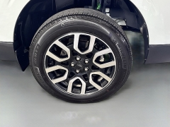 Used 2023  Ford Maverick Lariat FWD SuperCrew at Graham Auto Mall near Mansfield, OH