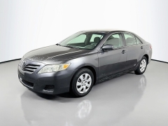 Used 2011  Toyota Camry 4d Sedan LE Auto at Dutro Auto near Zanesville&comma; OH